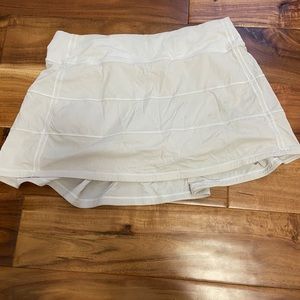Lululemon white pacerival size 6